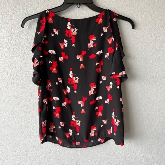 Banana Republic XS black top with red ginkgo leaf print - Picture 2 of 9